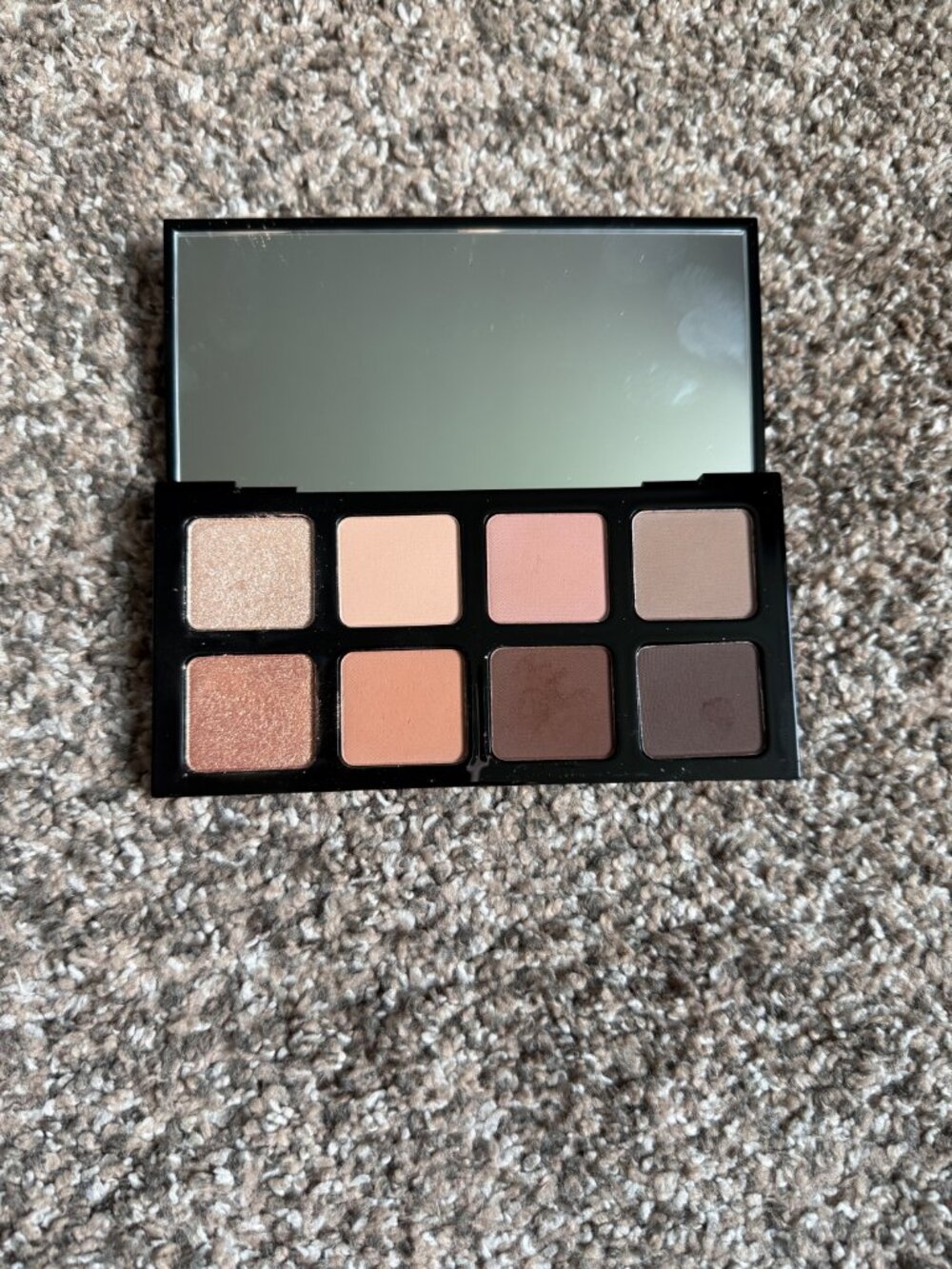 IL MAKIAGE Shade Addict High Impact 8-Pan Eyeshadow Palette - Picture 7 of 10